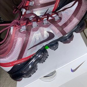 Women’s Nike air vapor max 2019